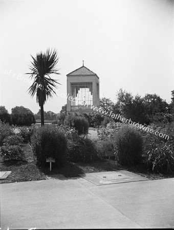 CONGRESS ALTAR IN HOSPITAL GROUNDS